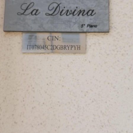 La Divina Apartment Козенца Екстериор снимка