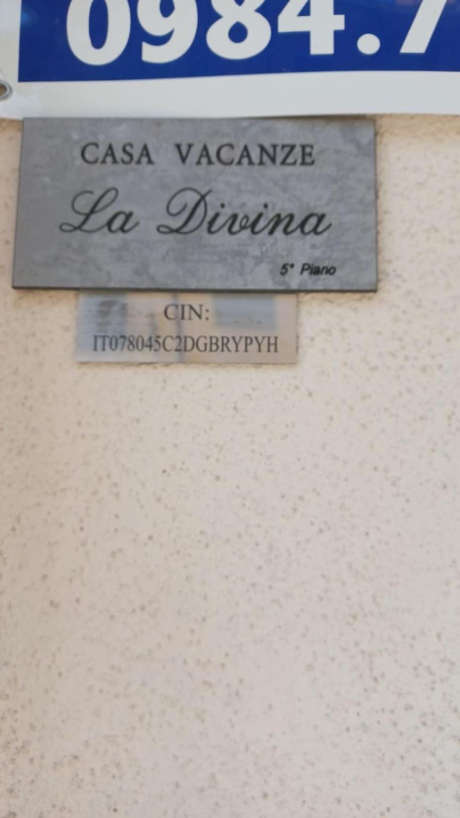 La Divina Apartment Козенца Екстериор снимка